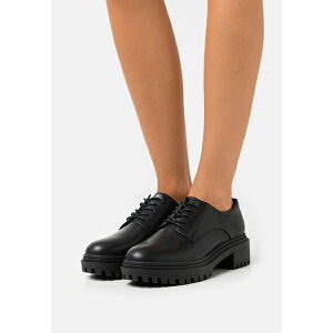 Ai tB[h fB[X T_ V[Y COMFORT - Lace-ups - black