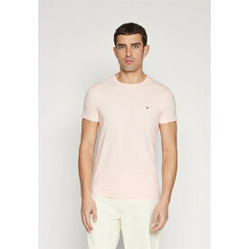 トミー ヒルフィガー メンズ Tシャツ トップス STRETCH SLIM FIT TEE - Basic T-shirt - pink crystal