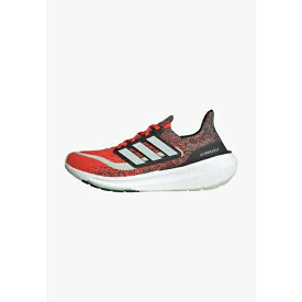 アディダス メンズ ブーツ シューズ ULTRABOOST - Walking trainers - bright red crystal jade green spark