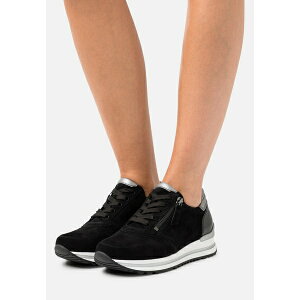 K{[ RtH[g fB[X Xj[J[ V[Y Trainers - black