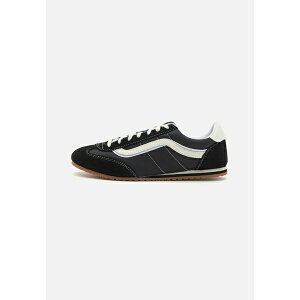 バンズ レディース スニーカー シューズ SUPER LOWPRO - Trainers - black