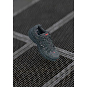 iCL Y Xj[J[ V[Y P 6000 PRM - Trainers - iron grey/metallic silver-coloured/dark smoke grey/light smoke grey