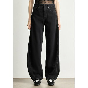 �g�~�[�q���t�B�K�[ ���f�B�[�X �f�j���p���c �{�g���X MID RISE BARREL - Baggy Jeans - denim black