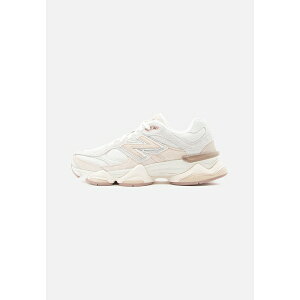 �j���[�o�����X �����Y �X�j�[�J�[ �V���[�Y U9060 UNISEX - Trainers - bisque/sea salt