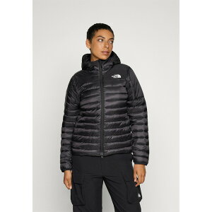 m[XtFCX fB[X tBbglX X|[c TERRA PEAK HOODIE - Winter jacket - black