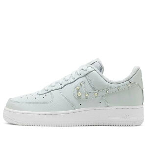 Nike �i�C�L ���f�B�[�X �X�j�[�J�[ �y(WMNS) Nike Air Force 1 07 SE 'Pearl Swoosh - Pure Platinum' DV3810-001�z �T�C�Y US_9.5(26.5cm)