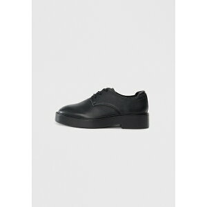 �J���o���N���C�� ���f�B�[�X �T���_�� �V���[�Y CONCAVE WELT DERBY - Smart lace-ups - black