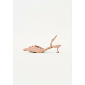 �A���h ���f�B�[�X �T���_�� �V���[�Y DELICATE PILLOW WALK - Classic heels - other pink