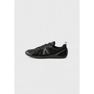 �G�R�[ ���f�B�[�X �X�j�[�J�[ �V���[�Y BIOM LITE - Trainers - black