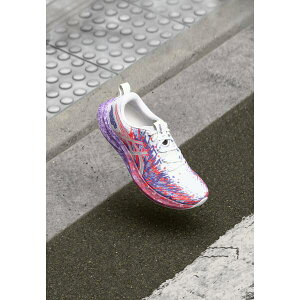 �A�V�b�N�X �����Y �t�B�b�g�l�X �X�|�[�c NOOSA TRI 16 - Road running shoes - white/edo purple