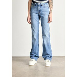 �g�~�[�q���t�B�K�[ ���f�B�[�X �f�j���p���c �{�g���X FADED MID RISE BOOTCUT - Bootcut jeans - denim medium