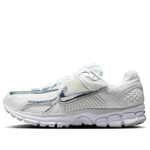 Nike �i�C�L ���f�B�[�X �X�j�[�J�[ White/Metallic Silver/Summit White/Pure Platinum �y(WMNS) Nike Air Zoom Vomero 5 'Chrome Toe' HF7723-100�z �T�C�Y US_5.5(22.5cm)
