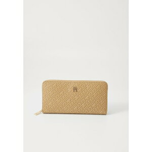 g~[ qtBK[ fB[X z ANZT[ ICON MONO EMBO - Wallet - safari canvas