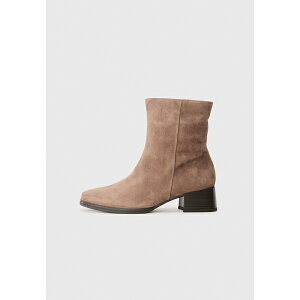 K{[ RtH[g fB[X u[c V[Y Classic ankle boots - taupe