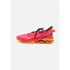 ミズノ メンズ バスケットボール スポーツ WAVE MIRAGE 5 - Volleyball shoes - radiant red/white/carrot curl