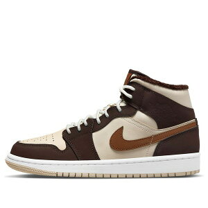 Air Jordan �W���[�_�� ���f�B�[�X �X�j�[�J�[ Cream/Brown �y(WMNS) Air Jordan 1 Mid SE 'Cream Dark Chocolate' DO6699-200�z �T�C�Y US_W_10.5
