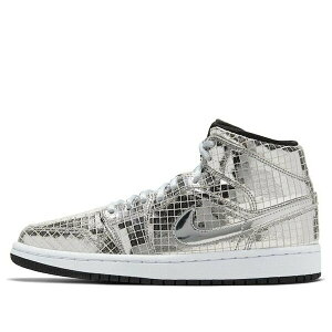 Jordan �W���[�_�� ���f�B�[�X �X�j�[�J�[ �y(WMNS) Air Jordan 1 Mid 'Disco Ball' CU9304-001�z �T�C�Y US_8(25.0cm)