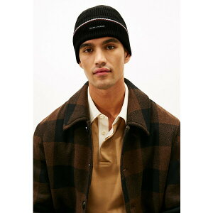 g~[ qtBK[ Y Xq ANZT[ Beanie - black