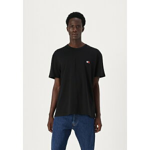 g~[qtBK[ Y T_ V[Y BADGE TEE - Basic T-shirt - black