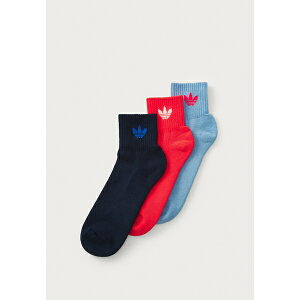 AfB_XIWiX Y T_ V[Y MID ANKLE UNISEX 3 PACK - Socks - ash blue/night indigo/lucid red