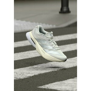 �A�f�B�_�X ���f�B�[�X �t�B�b�g�l�X �X�|�[�c ADIZERO BOSTON 13 - Road running shoes - footwear white/matte silver-coloured/dash grey