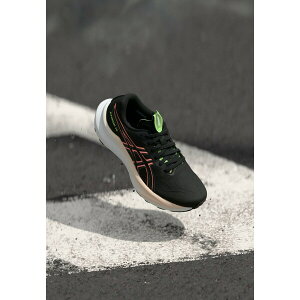 �A�V�b�N�X ���f�B�[�X �X�j�[�J�[ �V���[�Y GT-2000 14 - Road running shoes - black/sun coral