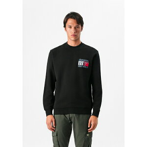 トミーヒルフィガー メンズ パーカー・スウェットシャツ アウター REGULAR FLAG CREW - Sweatshirt - black