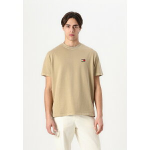 トミーヒルフィガー メンズ サンダル シューズ LABEL TEE - Basic T-shirt - relic tan tonal