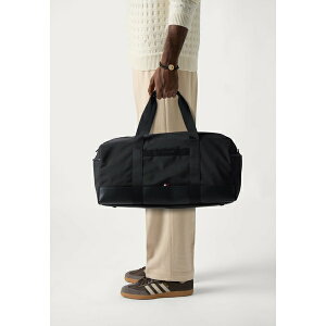 g~[ qtBK[ Y T_ V[Y TRAVEL DUFFLE - Weekend bag - black