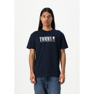 g~[qtBK[ Y T_ V[Y DNA FLAG TEE - Print T-shirt - dark night navy