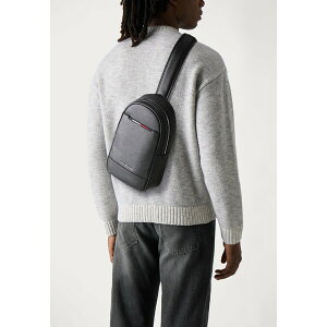 g~[ qtBK[ Y T_ V[Y CENTRAL SLING BAG - Across body bag - black