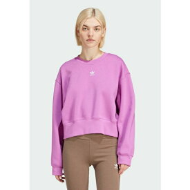 アディダスオリジナルス レディース パーカー・スウェットシャツ アウター ADICOLOR ESSENTIALS CREW - Sweatshirt - semi pulse lilac