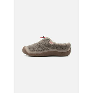 L[ fB[X T_ V[Y HOWSER III SLIDE - Slippers - brown