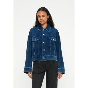 7tH[I[}JCh fB[X WPbgu] AE^[ OLI CROPPED TRUCKER - Light jacket - oxnard