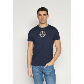 トミー ヒルフィガー メンズ Tシャツ トップス GLOBAL STRIPE WREATH TEE - Print T-shirt - desert sky