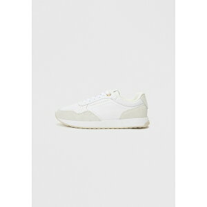 g~[ qtBK[ fB[X Xj[J[ V[Y Trainers - white