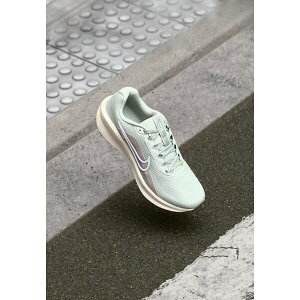 iCL Y jO X|[c DOWNSHIFTER?13 - Road running shoes - light silver/white/college grey/sail/cave stone