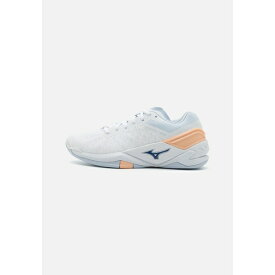 ミズノ レディース フィットネス スポーツ WAVE STEALTH NEO - Handball shoes - white/halogenblue/peachparfait