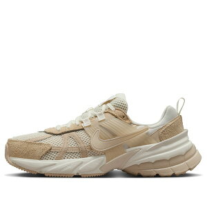 Nike �i�C�L ���f�B�[�X �X�j�[�J�[ �y(WMNS) Nike V2K Run 'Sail Sanddrift' HV3917-133�z �T�C�Y US_8.5(25.5cm)