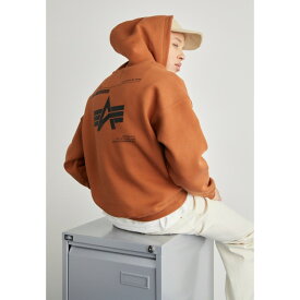 アルファインダストリーズ メンズ パーカー・スウェットシャツ アウター LOGO HOODY - Sweatshirt - hazel brown