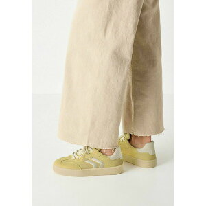 タマリス レディース スニーカー シューズ Trainers - soft lemon