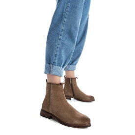 キシタイ レディース ブーツ シューズ Women's Suede Booties Carmela Collection By XTI Taupe