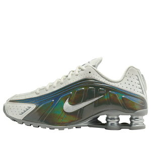 Nike �i�C�L ���f�B�[�X �X�j�[�J�[ �y(WMNS) Nike Shox R4 'Summit White Hydrangea Metallic Silver' IB7703-100�z �T�C�Y US_W_12.5