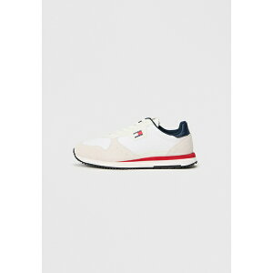 g~[qtBK[ Y Xj[J[ V[Y TJM EVA RUNNER - Trainers - white