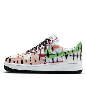 Nike �i�C�L ���f�B�[�X �X�j�[�J�[ White/Green Strike/Washed Coral/Black �y(WMNS) Nike Air Force 1 'Black Tie Dye' CW1267-101�z �T�C�Y US_5.5(22.5cm)