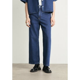 カルバンクライン メンズ デニムパンツ ボトムス CLEAN PRESSED TROUSERS - Relaxed fit jeans - denim medium