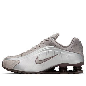 Nike �i�C�L �����Y �X�j�[�J�[ �yNike Shox R4 'Cave Stone' HQ1988-200�z �T�C�Y US_10(28.0cm)