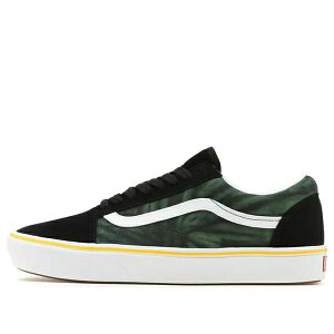 Vans �o���Y �����Y �X�j�[�J�[ �yVans Unisex Trip Outdoors Comfycush Old Skool Low-Top Sneakers Black/Green VN0A5DYC8UH�z �T�C�Y US_8(26.0cm)