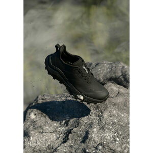 m[XtFCX fB[X nCLO X|[c OFFTRAIL VERSA - Hiking shoes - tnf black/tnf white