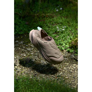 AfB_X ebNX Y nCLO X|[c WINTER SLIP ON UNISEX - Hiking shoes - trace brown/trace brown/wonder alumina